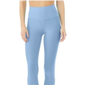 Alo Yoga 7/8 High-Waist Airlift Leggings in Blue Skies